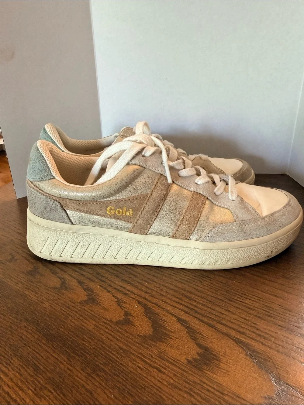 Gola Women's Superslam Blaze II sneakers. Women’s size 7